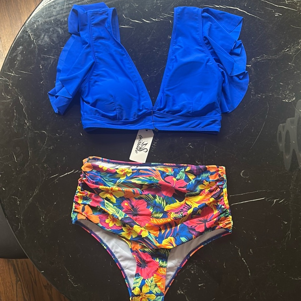Blue Ruffled Bikini Top - Picture 1 of 9